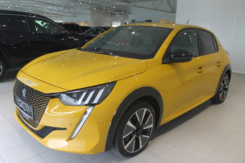 Bilde 3 av Peugeot e-208 GT 136hk
