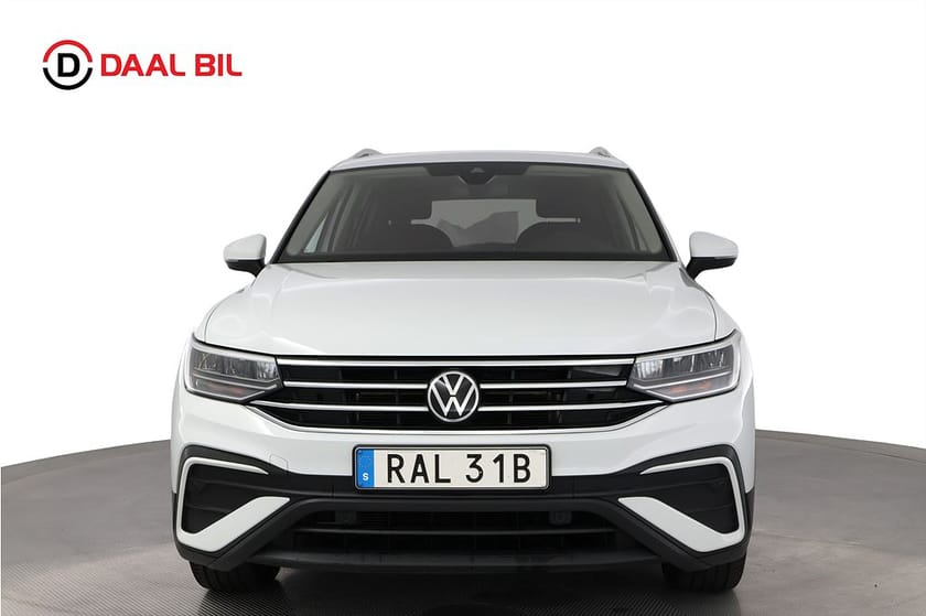 Bild 2 av Volkswagen Tiguan Allspace 7-sätes 4M 2.0 TSI 190HK 7-SITS P-VÄRM DRAG B-KAM ACC NFC 3-ZON