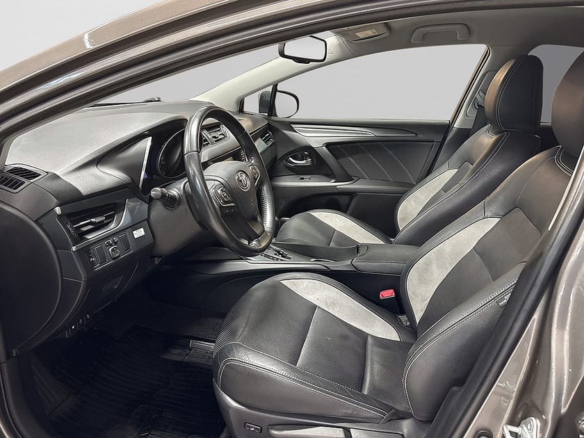 Bild 5 av Toyota Avensis Kombi 1.8/Active Plus/Automat/Kamera/En ägare