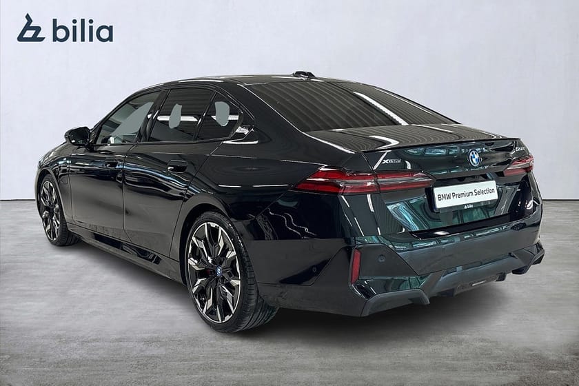 Bild 2 av BMW 550e xDrive Sedan M-Sport Pro | H&K | Aktiv farth. | Drag