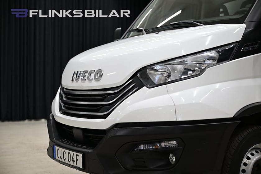 Bild 3 av Iveco Daily 35-140 Chassi Cab 136HK Automat|Volymskåp|BG-Lyft|Sidodörr|Backkamera