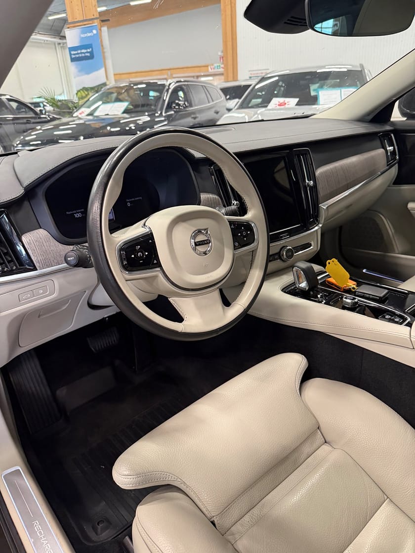 Bild 4 av Volvo V90 Recharge T6 AWD Ultimate Bright  2,99%Ränta