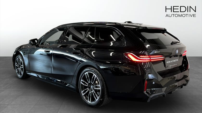 Bild 2 av BMW 530e xDrive Touring M Sport H/K Drag Rattvärme