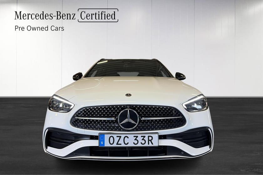 Bild 2 av Mercedes-Benz C 300 T de 4MATIC Moms/AMG/Panorama/Burmester/Dragkrok
