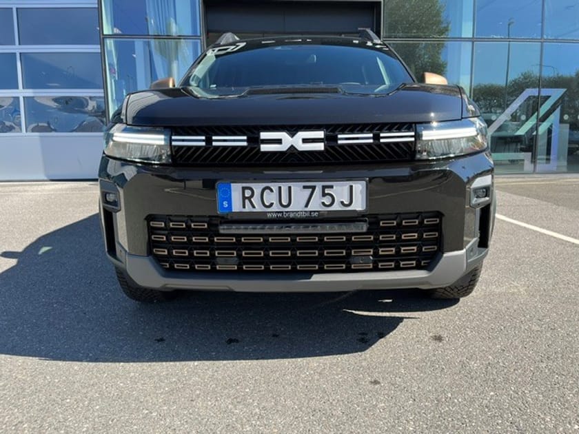 Bild 5 av Dacia Bigster Hybrid 150 extreme 4x4 / AWD / Automat / Led ramp / Drag / Sidestep