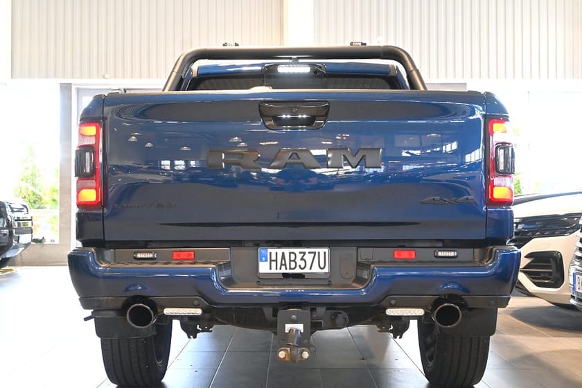 Bild 4 av RAM 1500 Crew Cab 5.7 V8 HEMI Flex Fuel 4x4 Limited Night