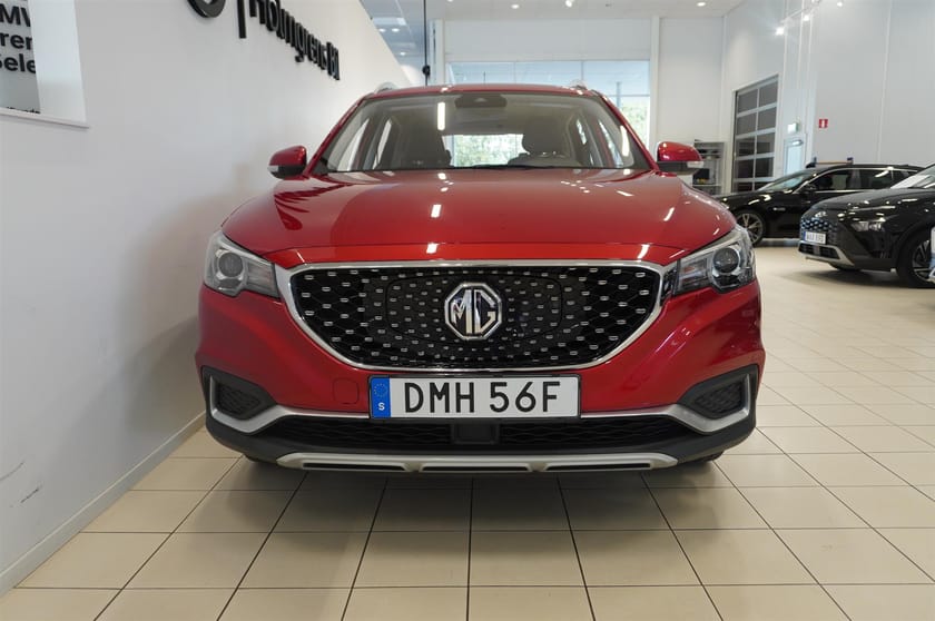 Bild 4 av MG ZS EV Luxury 45kWh Diamond Red
