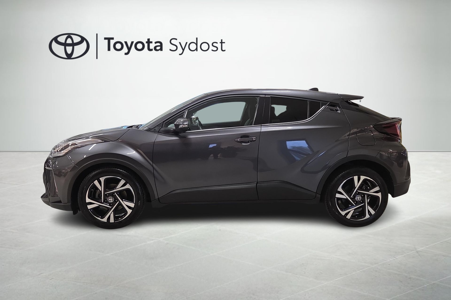 Toyota C-HR 1.8 Hybrid 2023, bild 4/10