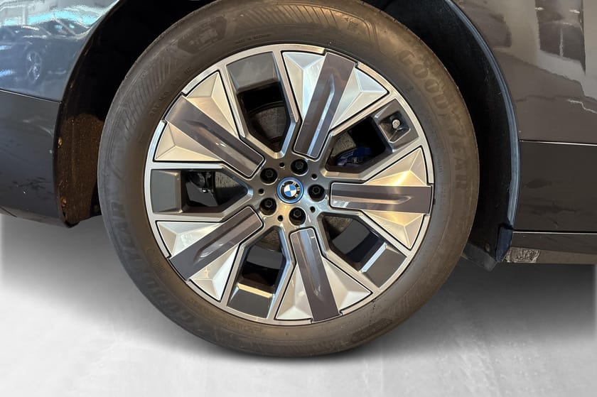 Bilde 5 av BMW iX xDrive50