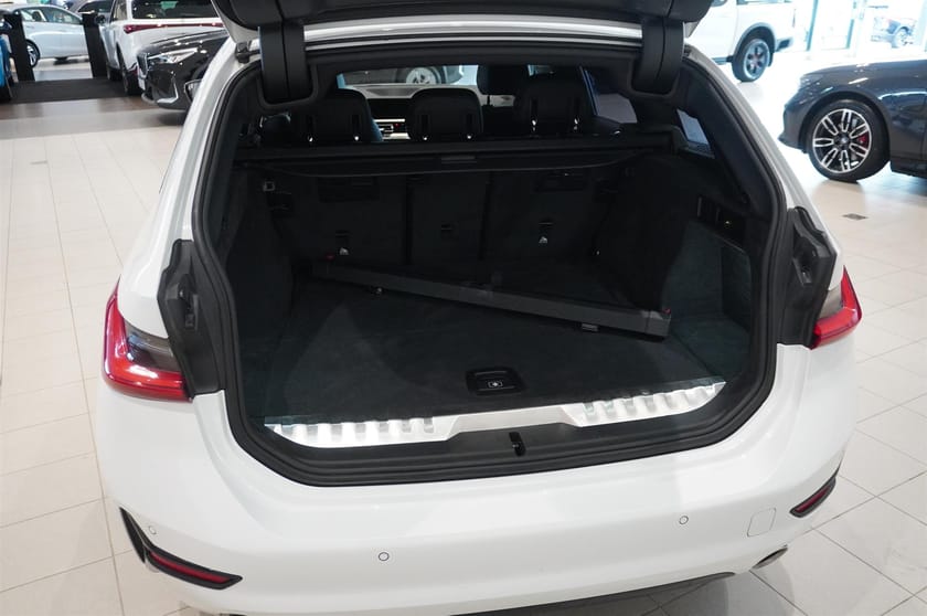 Bild 5 av BMW 330e Touring Sportline Drag HiFi