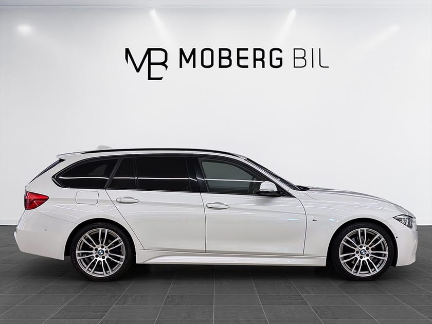 Bild 3 av BMW 330i xDrive Touring 252hk M Sport HUD H/K B-Kamera Drag