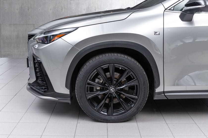 Bilde 2 av Lexus NX 450h+ F Sport S