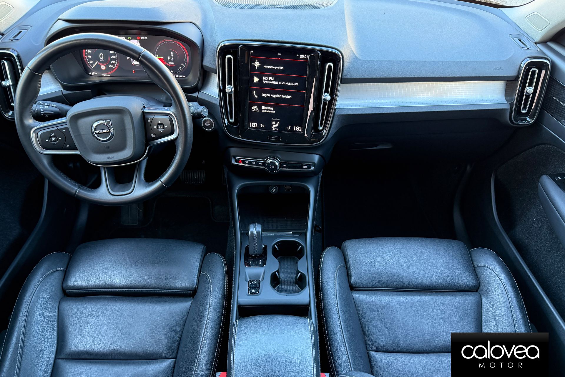 Volvo XC40 2021, photo 5/25
