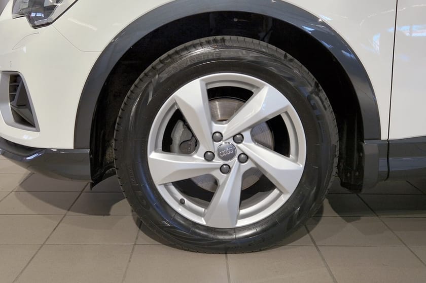 Bild 3 av Audi Q3 35 TDI / 150 HK S TRONIC / PROLINE ADVANCED / Drag