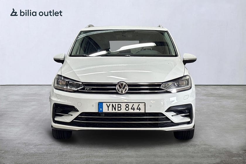 Bild 3 av Volkswagen Touran 1.4 TSI R-Line 7-sits 150hk Drag Carplay Backkamera