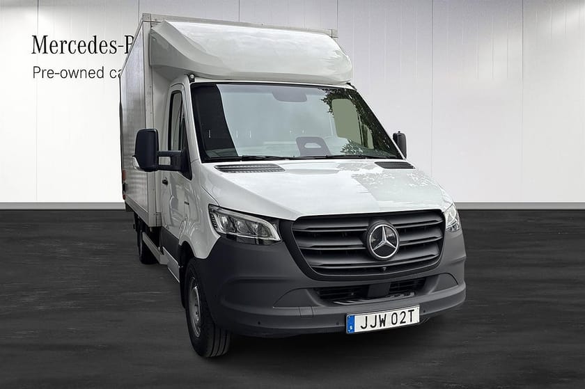 Bild 2 av Mercedes-Benz eSprinter 420 Chassi 81 kWh Volymskåp med Lyft
