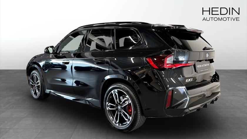 Bild 2 av BMW iX1 xDrive30 M Sport H/K Drag