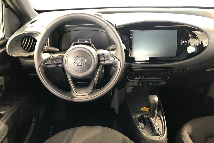 Bild 2 av Toyota Aygo X Hybrid