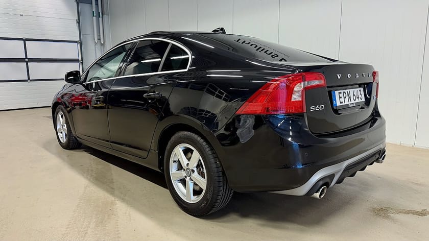 Bild 4 av Volvo S60 D4 R-Design Aut / Polestar / VOC / Lucka
