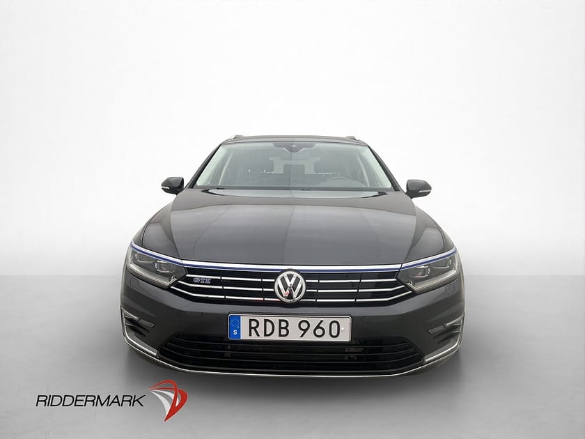 Bild 2 av Volkswagen Passat Variant GTE 1.4 TSI Drag Cockpit Kamera CarPlay