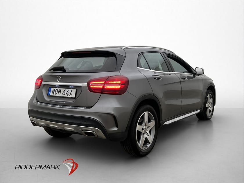 Bild 5 av Mercedes-Benz GLA 200 AMG Line Pano Kamera Navi Halvskinn