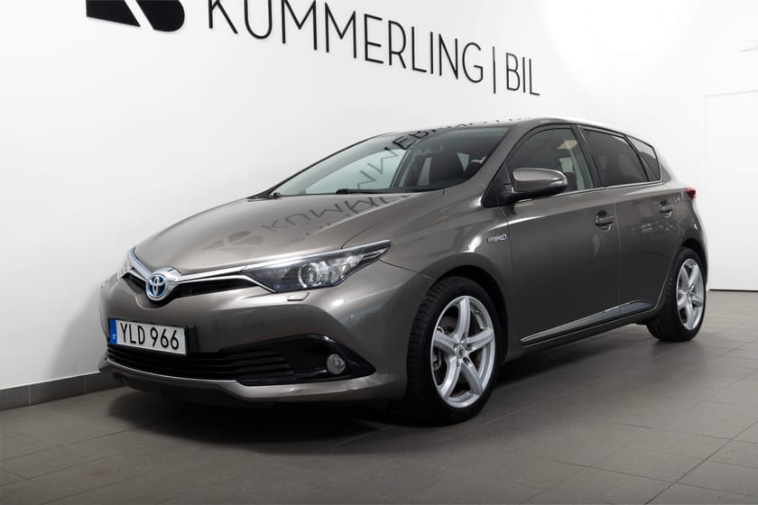 Bild 2 av Toyota Auris Hybrid e-CVT 136hk Intense Edition B-kamera