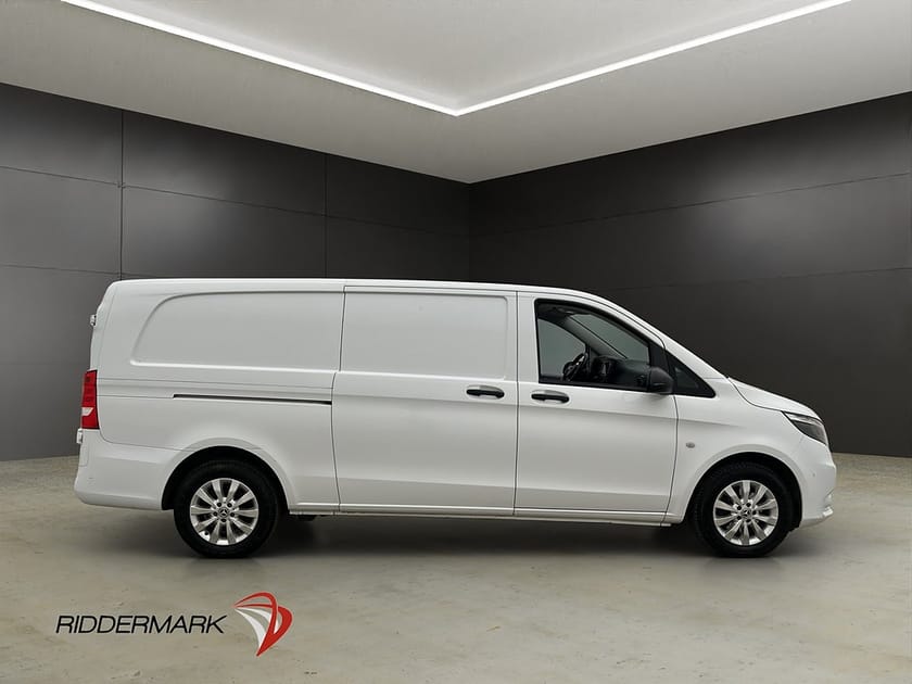 Bild 2 av Mercedes-Benz Vito 116 CDI 2.8t X-Lång Värm Drag B-Kam CARPLAY Moms