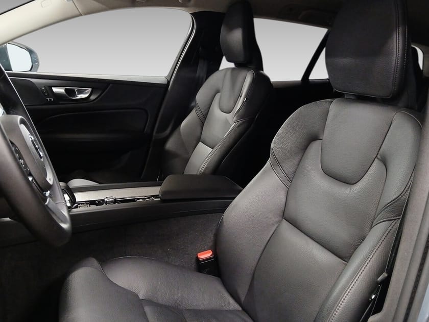 Bild 4 av Volvo V60 Cross Country B4 AWD Diesel Plus