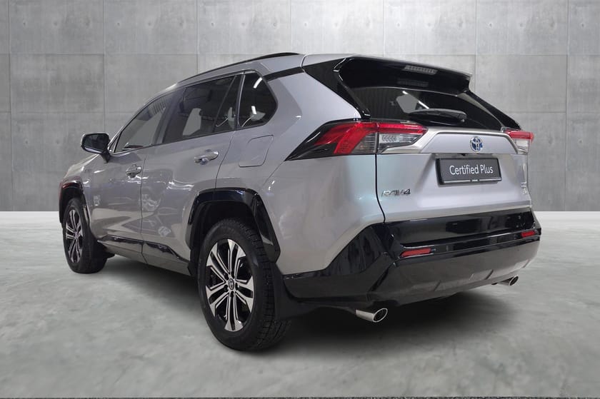 Bilde 3 av Toyota RAV4 Plug-in Hybrid Active Tech AWD-i I 75 km WLTP
