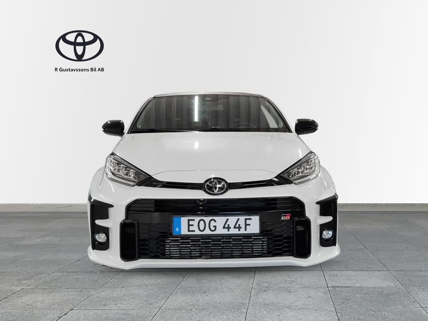 Bild 2 av Toyota GR Yaris AWD Circuit Pack Kolfiber Kamera
