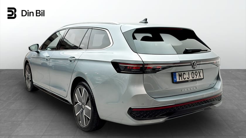 Bild 3 av Volkswagen Passat Variant eHybrid 272hk/R-Line/Panorama/Drag