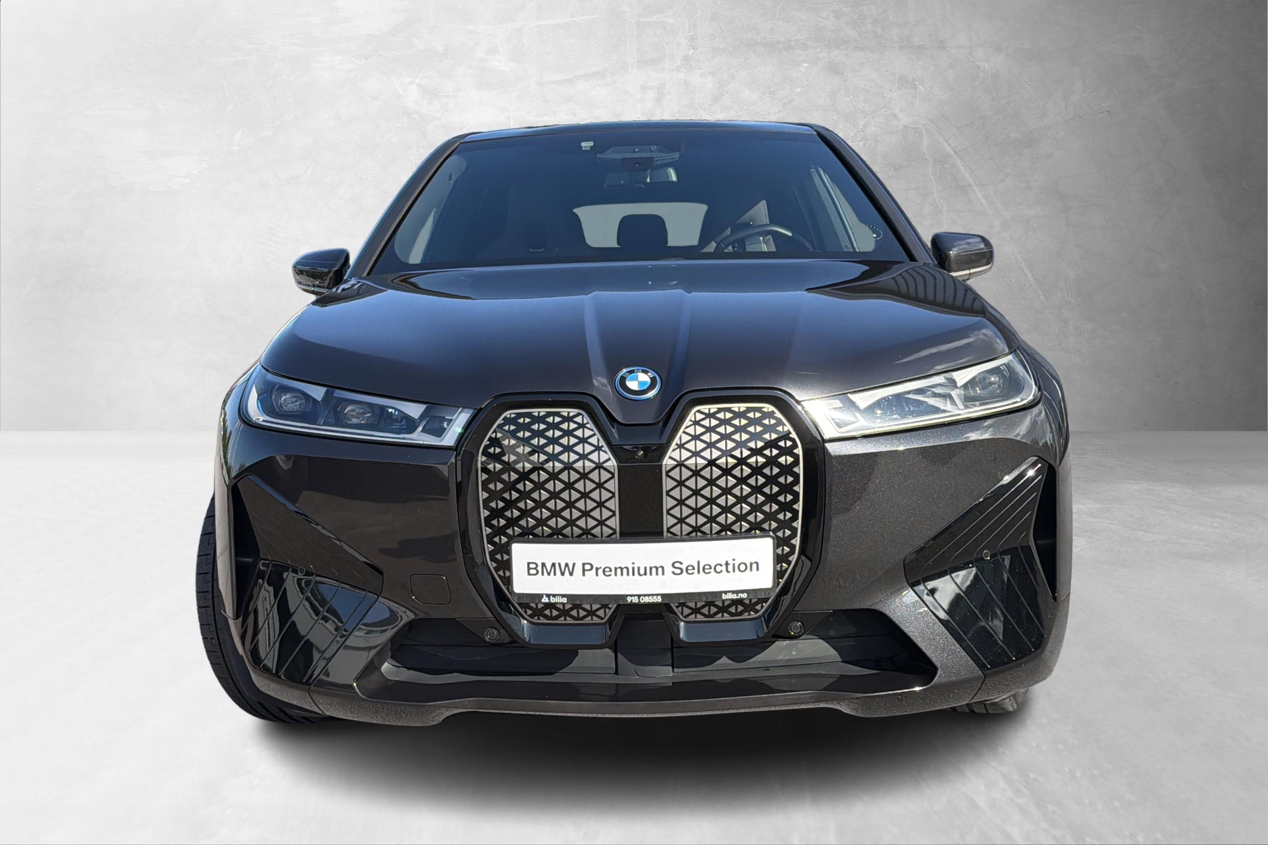 BMW iX xDrive40, 326hk, 2022