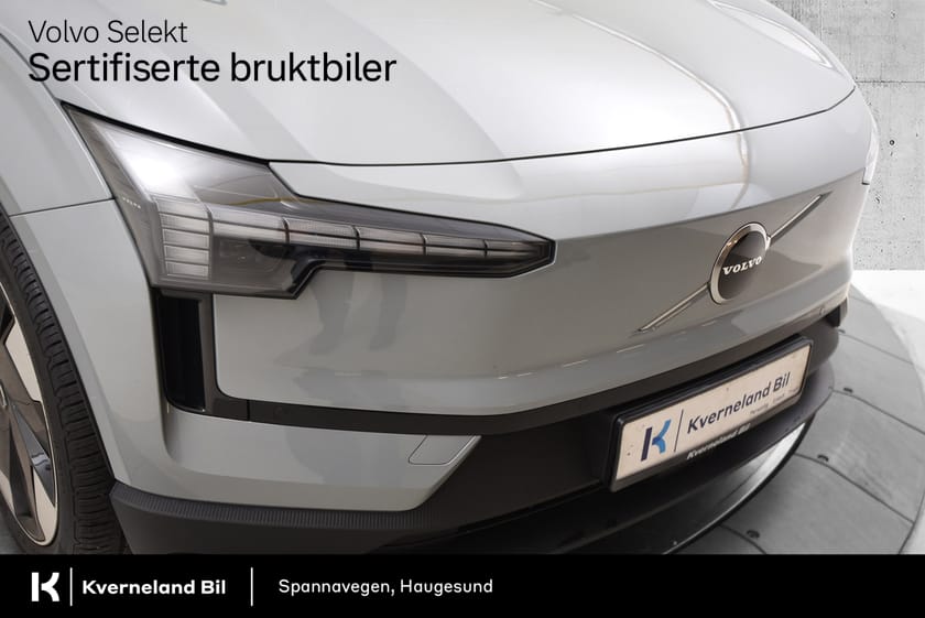 Bilde 2 av Volvo EX30 Single Motor Extended Range 272 HK/Plus/Ryggekamera/Hengerfeste