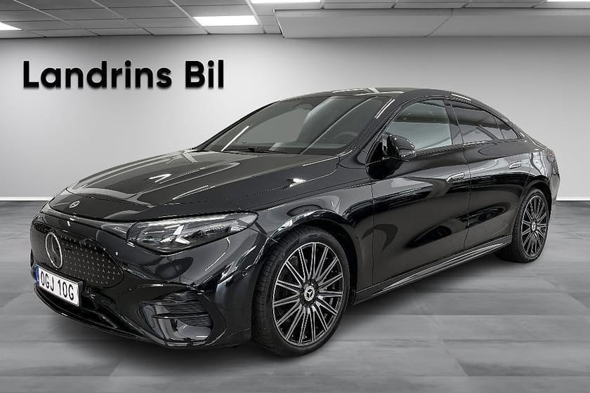 Bild 1 av Mercedes-Benz CLA 350 4MATIC Sedan AMG-Line Night