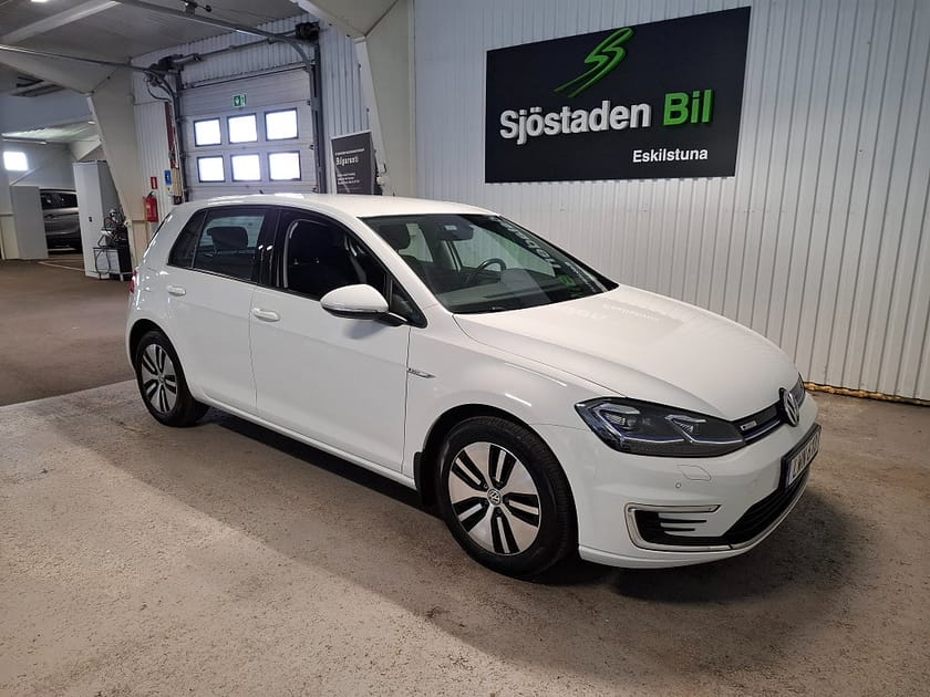 Bild 3 av Volkswagen e-Golf fr 3.95% Adaptiv Farth Ledljus GPS App Connect
