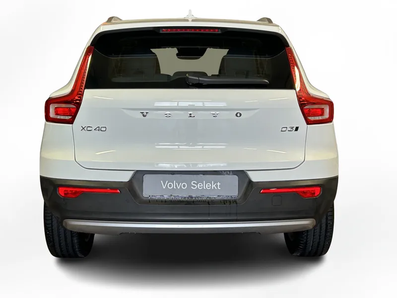 Bild 6 av 13 – Volvo XC40 D3 AWD Momentum Advanced