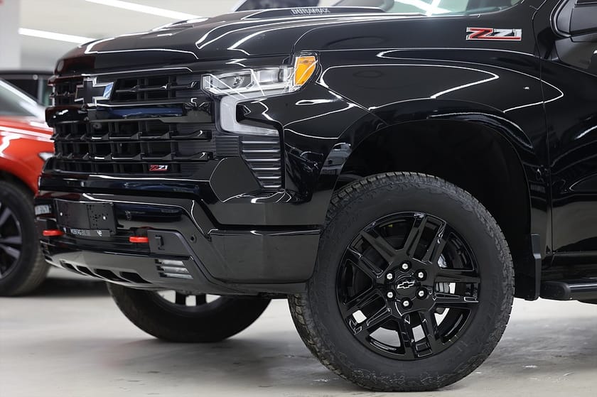 Bild 4 av Chevrolet Silverado 1500 Crew Cab Trail Boss 3.0 Duramax BOSE Lucka