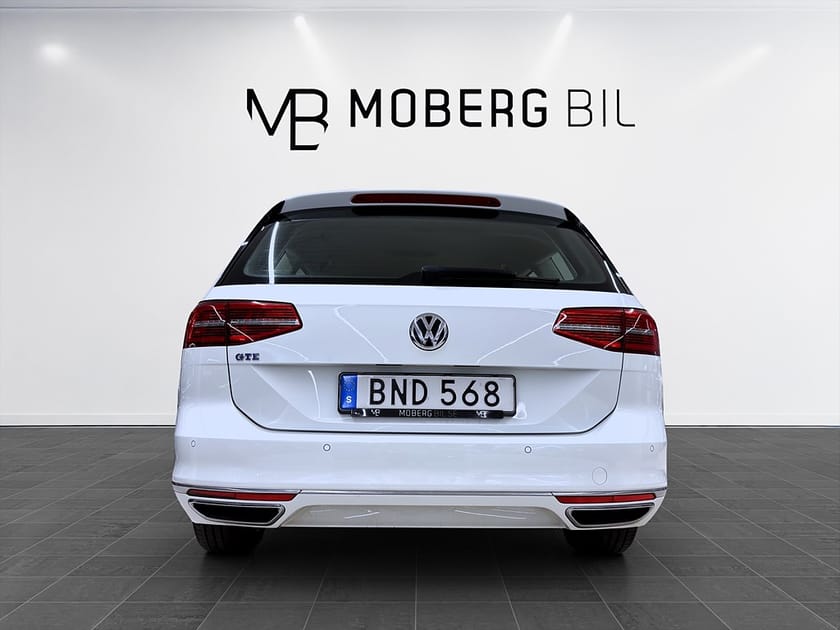 Bild 4 av Volkswagen Passat Variant GTE SC 218hk Alcantara P-värmare fjärr