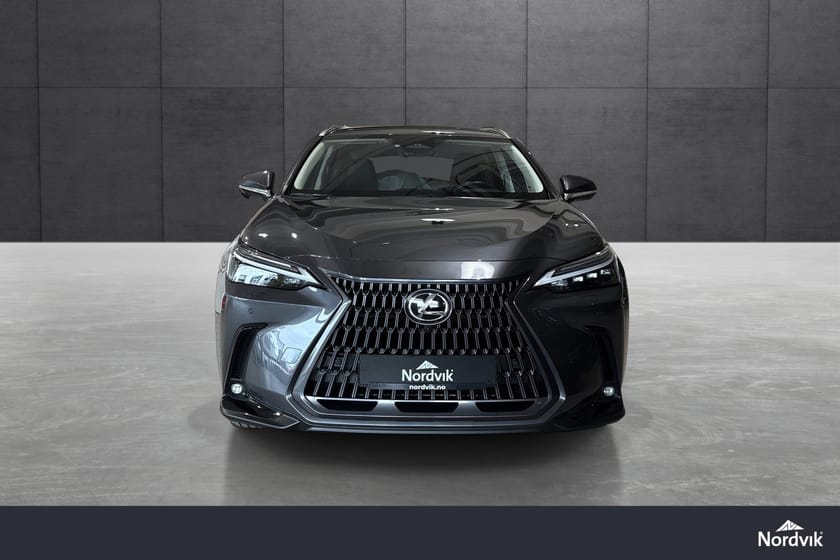 Bilde 2 av Lexus NX 450h+ Executive Tech / Firehjulstrekk / Rentekampanje 1,95%