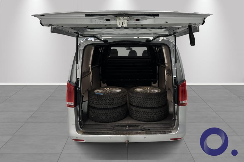 Bilde 4 av Mercedes-Benz Vito 119 CDI 4x4 3.0t V119 4MATIC | Webasto| Krok| Adaptiv cruise contr.