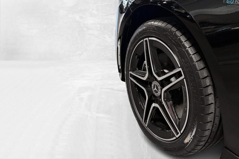 Bilde 2 av Mercedes-Benz CLA 250 e Shooting Brake AMG, Ryggekamera, Navigasjon
