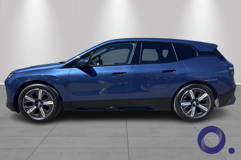 Bilde 2 av BMW iX xDrive40 xDrive40|Harman Kardon|Sport Line|HUD|