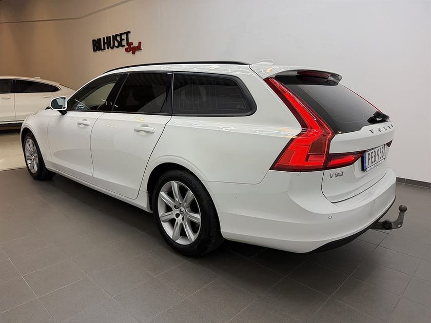 Bild 3 av Volvo V90 D3 150hk Business Värmare/Krok/Nyservad/Kamrem bytt