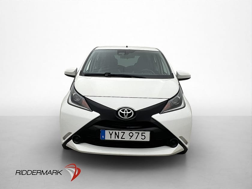 Bild 2 av Toyota Aygo 1.0 VVT-i 69hk X-PLAY Farthållare Lane-Assist