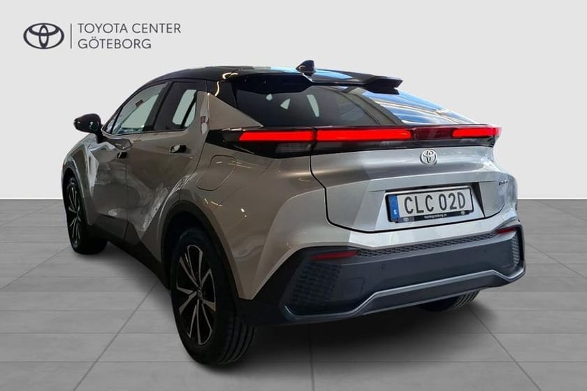 Bild 3 av Toyota C-HR PHEV 2,0 LADDHYBRID FWD STYLE TEKNIKPAKET BI-TONE