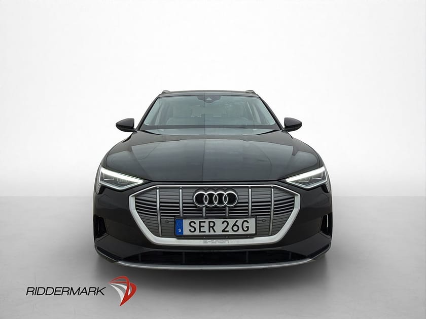 Bild 2 av Audi e-tron 55 quattro 408hk Cockpit Skinn Navi Drag