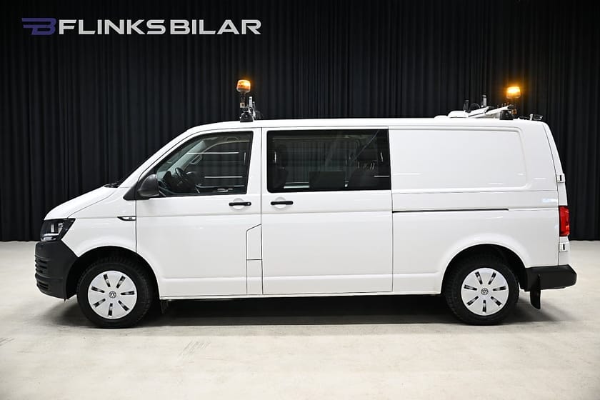 Bild 2 av Volkswagen Transporter Kombi TDI 4Motion 150HK Dubbelhytt|V-Inredd|Dubbeldörr|SeUtr!
