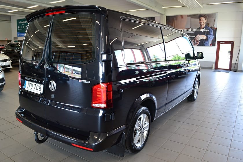 Bild 4 av Volkswagen Transporter Kombi 2.0 TDI 199hk 4M DSG Kamera Nav V-Hjul