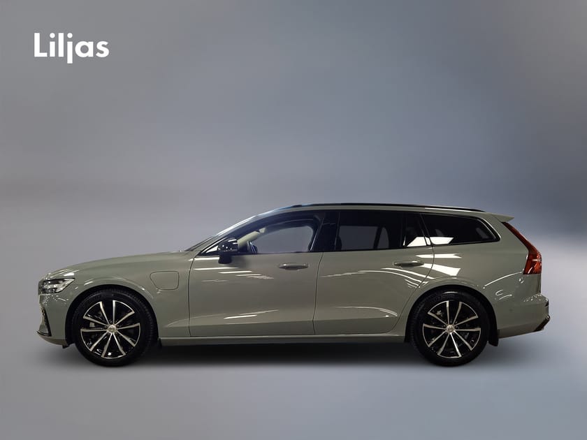 Bild 3 av Volvo V60 T6 AWD Plus Dark Nordic Edition//360-kamera//Drag//