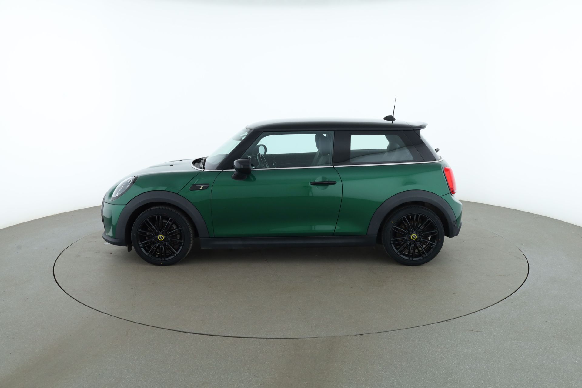MINI Cooper SE GPS, PDC-Bak 2022, bild 2/10